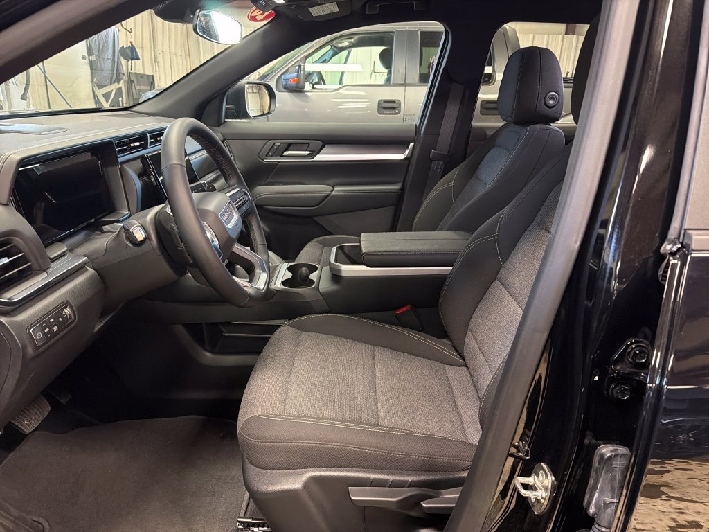 Used 2026 GMC Terrain Elevation AWD/4WD image 14