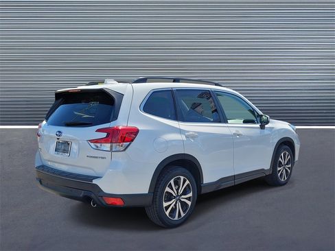 Used 2019 Subaru Forester Limited w/ Popular Package #3 image 3