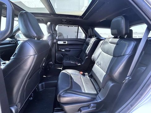 Used 2022 Ford Explorer ST w/ Equipment Group 401A AWD/4WD image 21