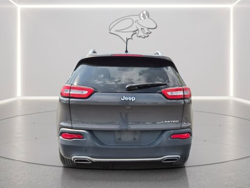 Used 2016 Jeep Cherokee Limited AWD/4WD image 5