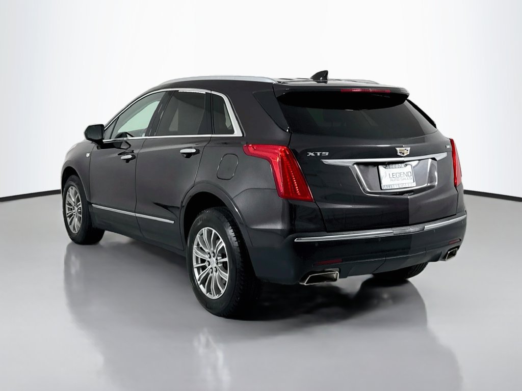 Used 2017 Cadillac XT5 Luxury w/ Driver Awareness Package FWD image 8