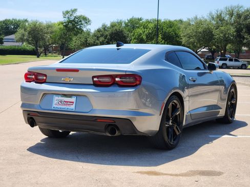 Used 2023 Chevrolet Camaro LT RWD image 5