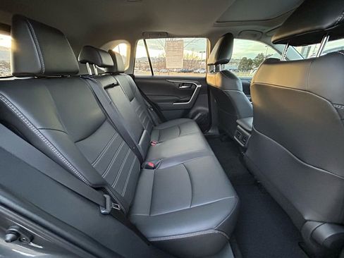 Used 2024 Toyota RAV4 XLE Premium image 31