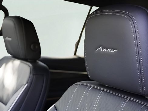 New 2026 Buick Enclave Avenir image 11