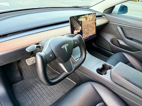 Used 2020 Tesla Model 3 Long Range AWD/4WD image 7