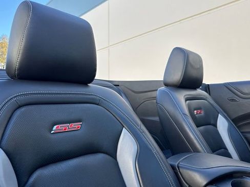 Used 2022 Chevrolet Camaro SS image 21