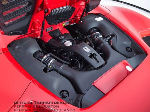 Used 2021 Ferrari F8 Tributo RWD image 33