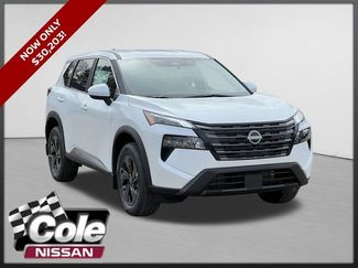 New 2026 Nissan Rogue SV w/ Cold Weather Package 360° Tour