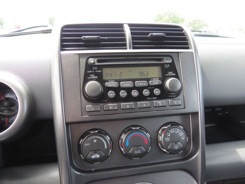 Used 2006 Honda Element EX image 19