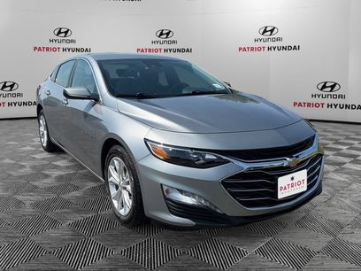 Used 2025 Chevrolet Malibu LT