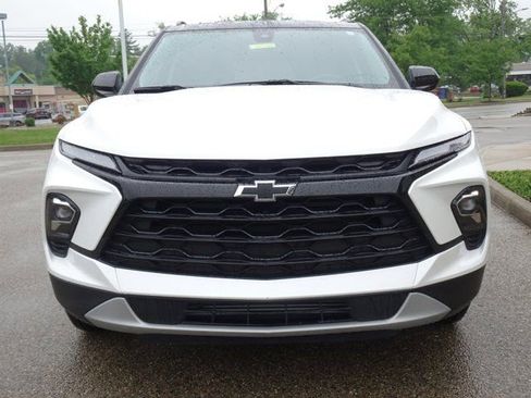 Used 2023 Chevrolet Blazer LT w/ Convenience Package FWD image 8