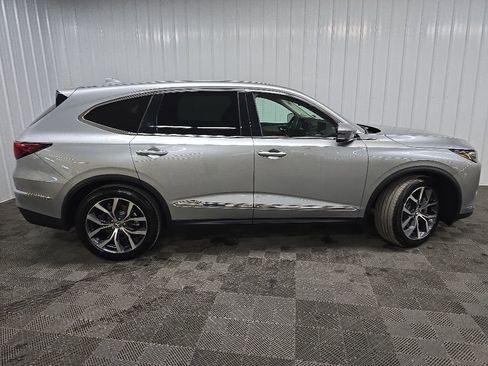 Used 2023 Acura MDX SH-AWD w/ Technology Package image 2