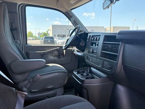 Used 2024 Chevrolet Express 2500 w/ Driver Convenience Package RWD image 21