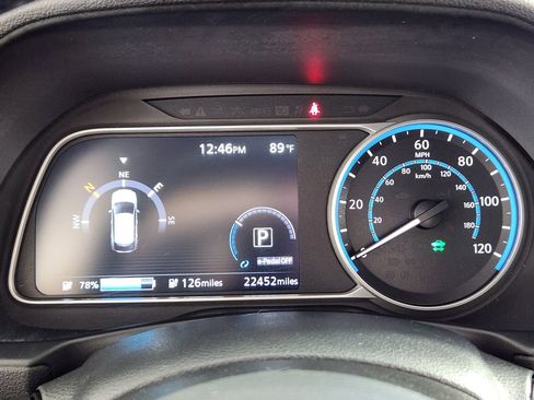 Used 2022 Nissan Leaf SV FWD image 20