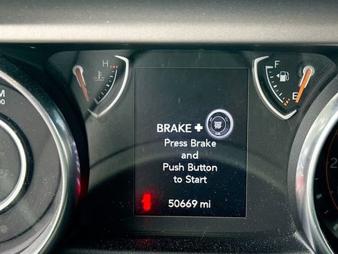 Used 2020 Jeep Wrangler Sport AWD/4WD image 13