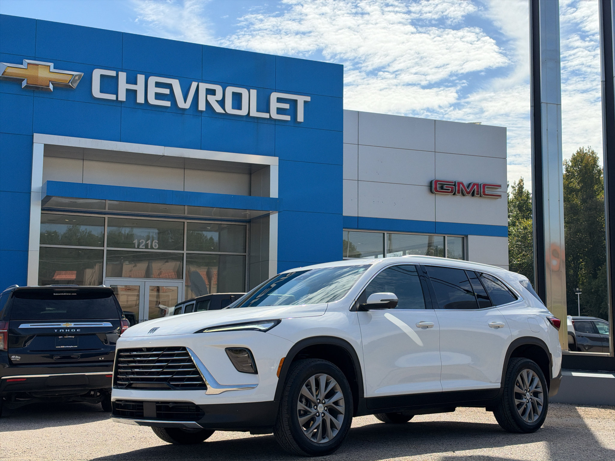 Used 2026 Buick Enclave Preferred FWD image 18