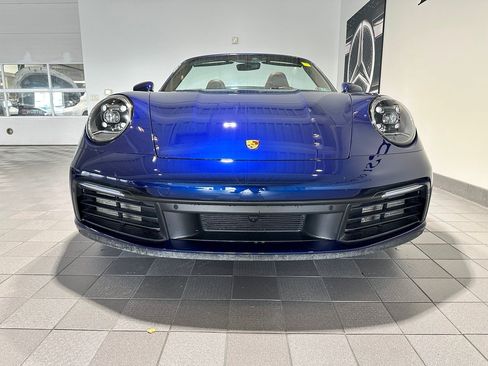 Used 2022 Porsche 911 Carrera S RWD image 2