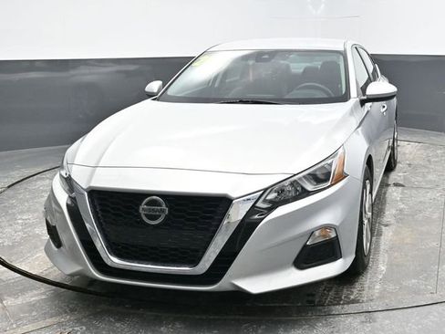 Used 2021 Nissan Altima 2.5 S image 2