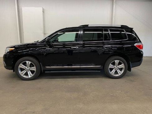 Used 2011 Toyota Highlander Limited AWD/4WD image 2