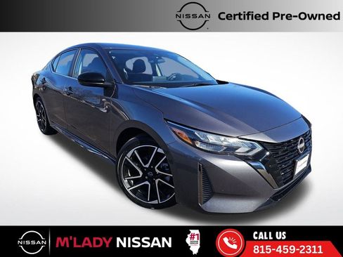 Used 2025 Nissan Sentra SR image 1