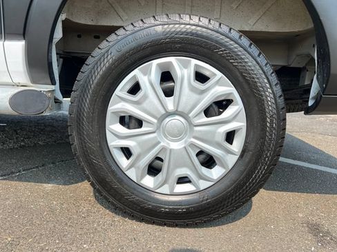 Used 2025 Ford Transit 250 Low Roof w/ Exterior Upgrade Package RWD image 15