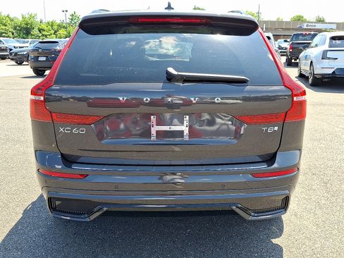 Used 2025 Volvo XC60 T8 Plus w/ Protection Package Premier image 5