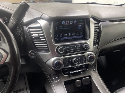 Used 2019 Chevrolet Suburban LT w/ Luxury Package image 29