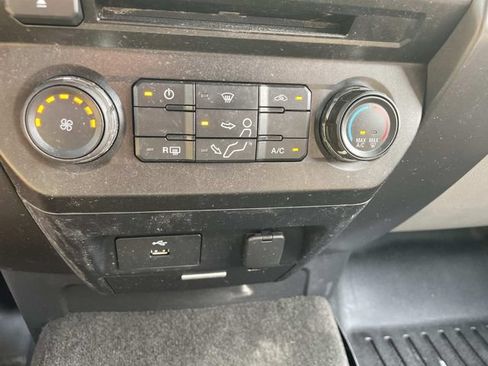 Used 2017 Ford F250 XLT w/ XLT Value Package AWD/4WD image 25