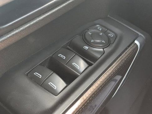 Used 2022 Chevrolet Silverado 2500 LT image 24