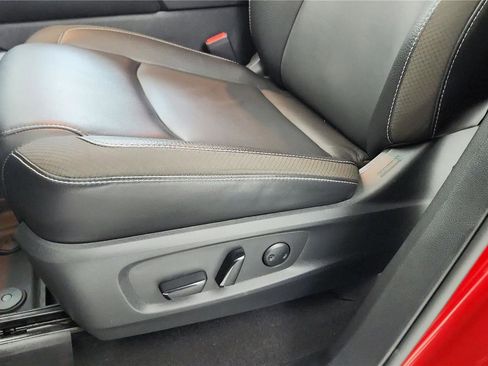 Used 2024 Nissan Pathfinder SL image 21