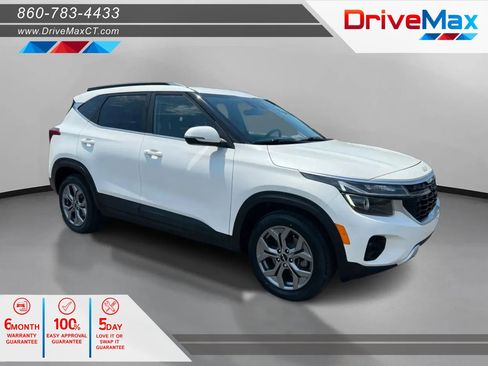 Used 2024 Kia Seltos S AWD/4WD image 1