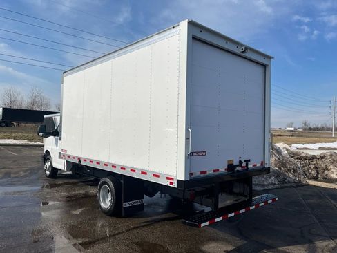 New 2026 Chevrolet Express 3500 Work Van w/ Power Convenience Package image 5