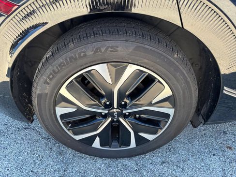Used 2023 Kia EV6 Wind RWD image 36