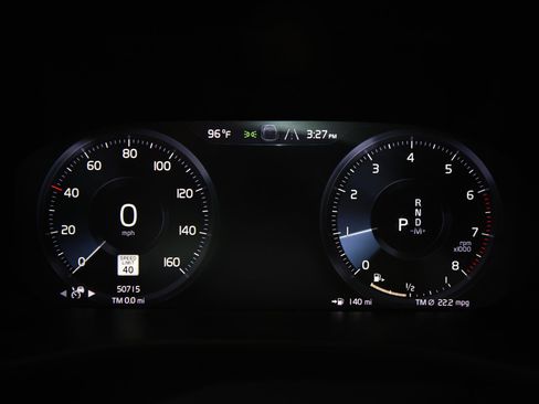 Used 2019 Volvo XC40 T5 Momentum AWD/4WD image 16
