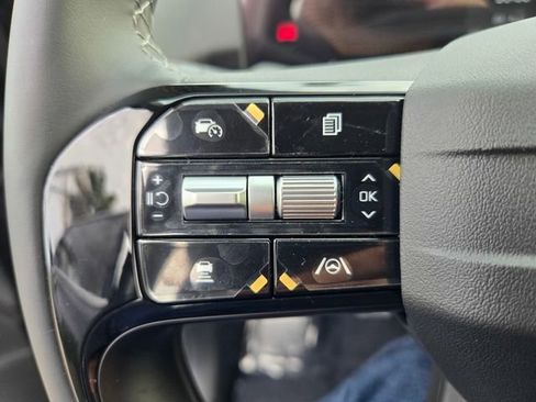 New 2026 Kia Sorento S image 13