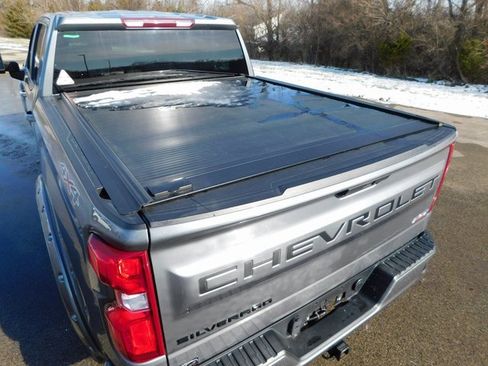 Used 2022 Chevrolet Silverado 1500 RST image 8