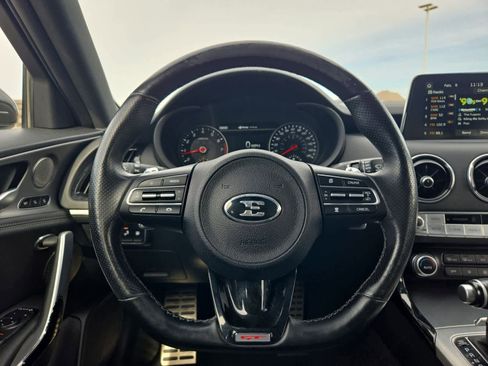 Used 2019 Kia Stinger GT1 image 22