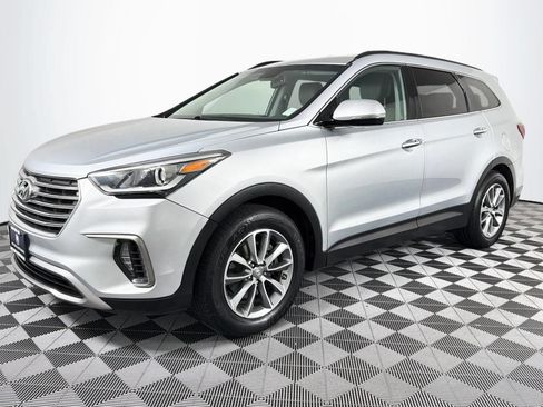 Used 2017 Hyundai Santa Fe Limited w/ Cargo Package AWD/4WD image 6