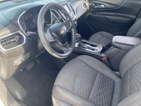 Used 2018 Chevrolet Equinox LT image 19