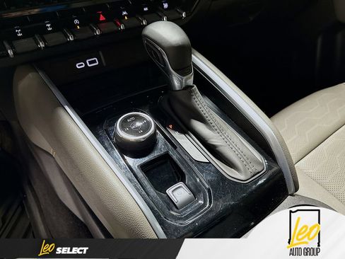 Used 2025 Chevrolet Colorado ZR2 w/ Technology Package AWD/4WD image 20