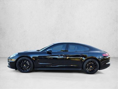 Used 2019 Porsche Panamera image 9
