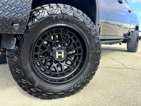 Used 2021 Chevrolet Silverado 3500 LTZ w/ LTZ Plus Package image 2