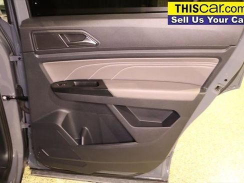 Used 2021 Volkswagen Atlas Cross Sport SE w/ Panoramic Sunroof Package FWD image 36