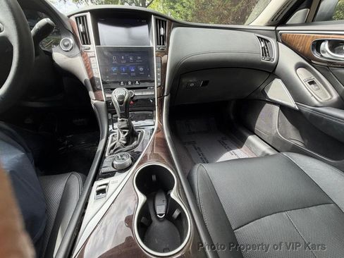 Used 2018 INFINITI Q50 Luxe w/ Sensory Package (Luxe) AWD/4WD image 18