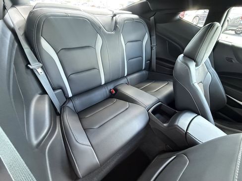 Used 2018 Chevrolet Camaro SS RWD image 33