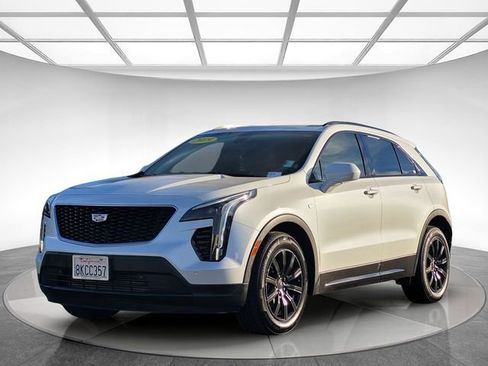 Used 2019 Cadillac XT4 Sport w/ Cold Weather Package image 9
