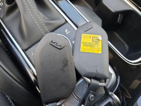 Used 2025 Kia Telluride SX X-Line image 35