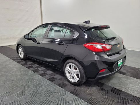 Used 2017 Chevrolet Cruze LT w/ Convenience Package FWD image 3