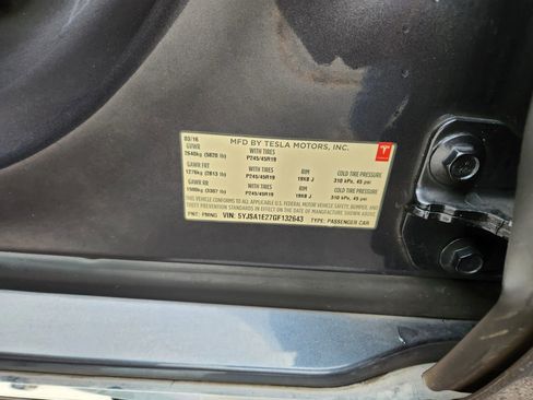 Used 2016 Tesla Model S 90D image 39