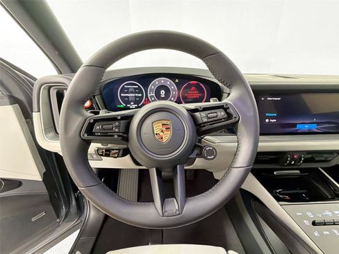 Certified 2026 Porsche Cayenne AWD/4WD image 20